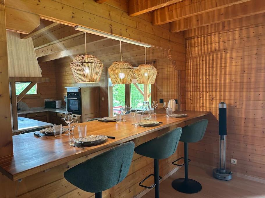 Vakantiehuis Dans Un Ecrin De Verdure Avec Privatif *