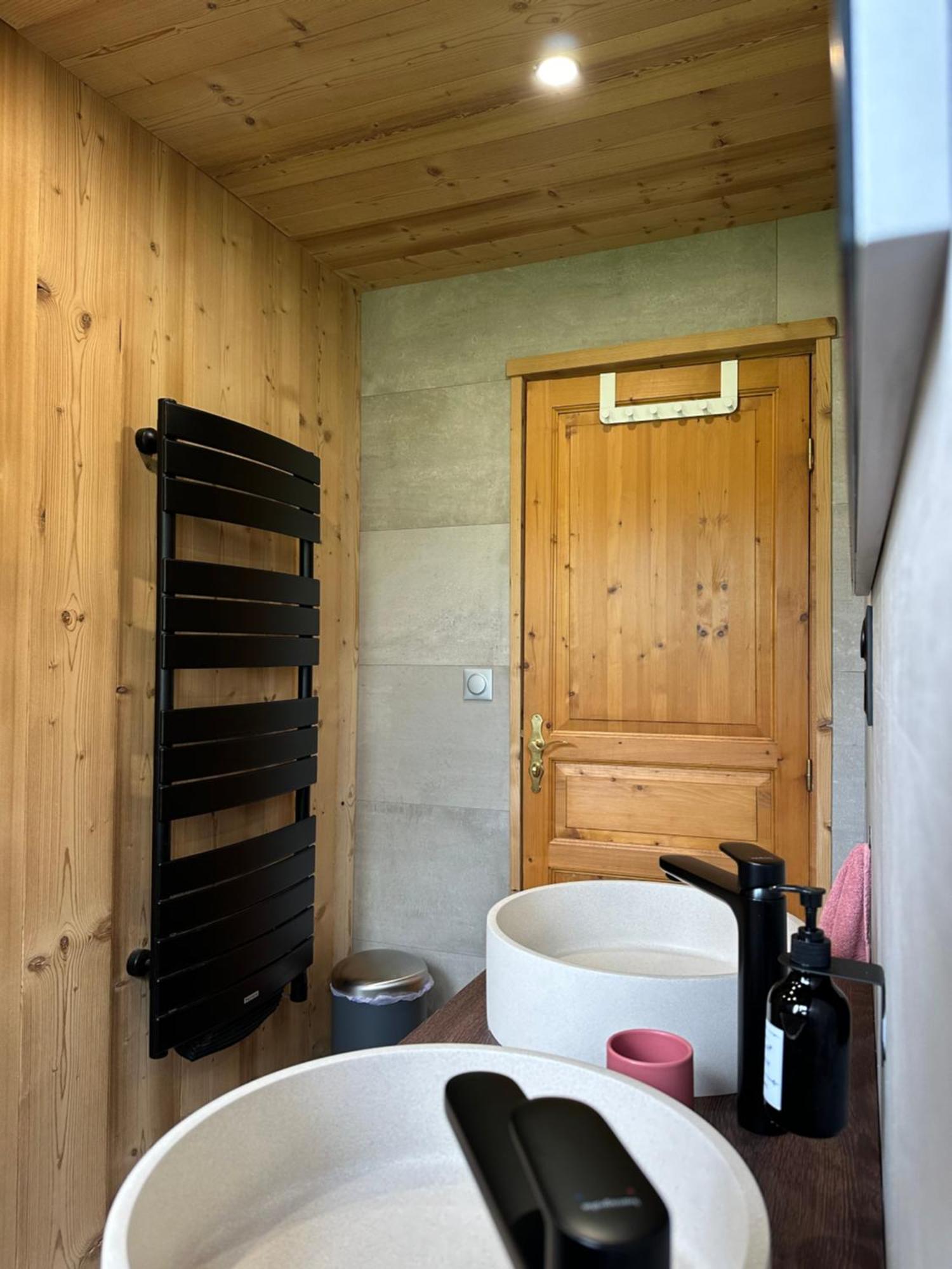 Vakantiehuis Dans Un Ecrin De Verdure Avec Privatif *
