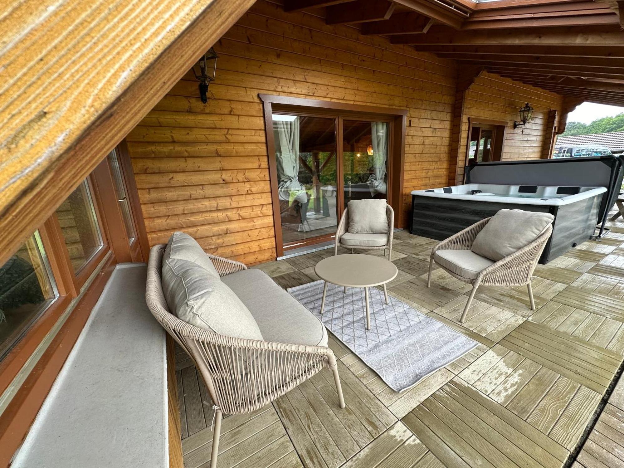 Vakantiehuis Dans Un Ecrin De Verdure Avec Privatif